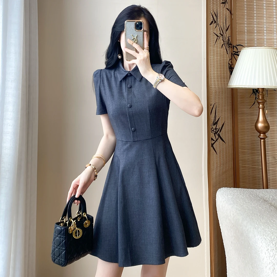 显瘦POLO领高级感学院风气质中长款常规连衣裙灰色A字裙