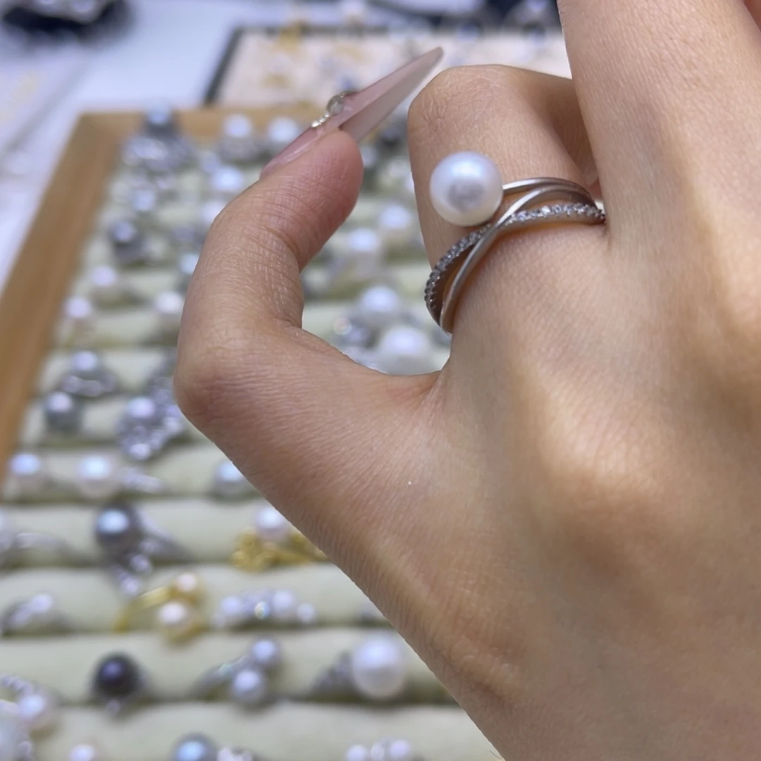 银S925镶嵌淡水珍珠戒指