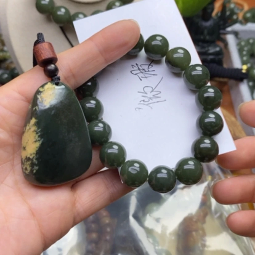 【闪购商品】未镶嵌和田玉挂件心**水