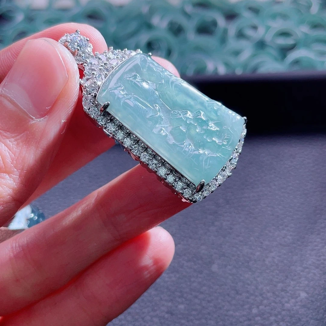 翡翠颈饰未镶嵌8888888888