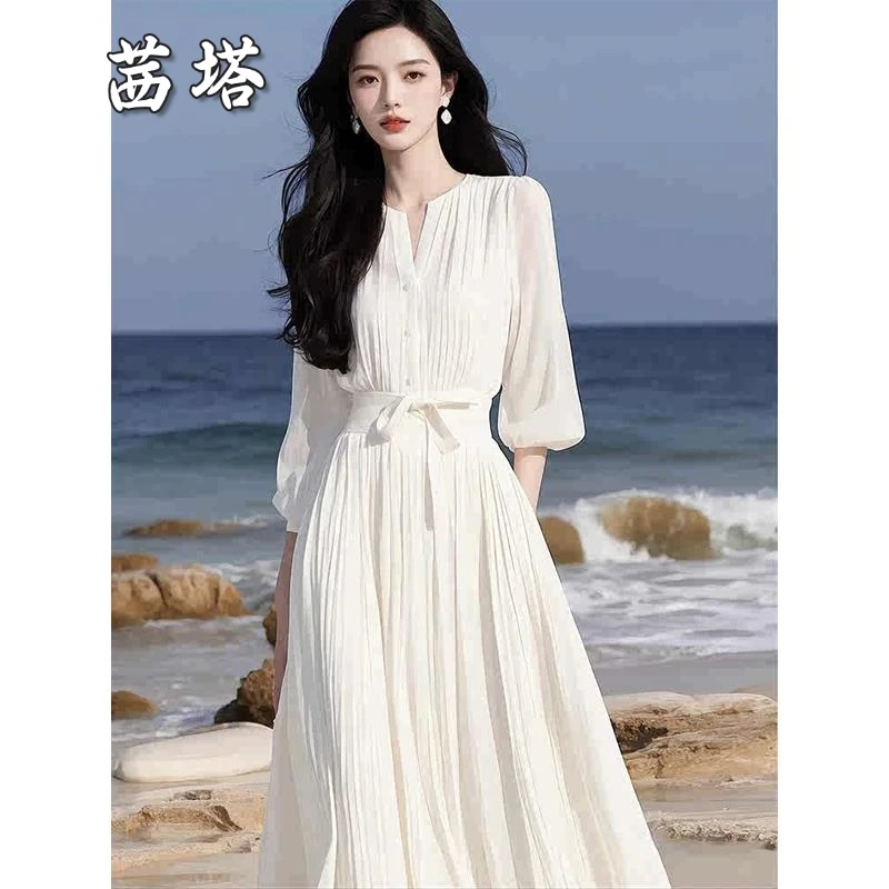 2025春夏法式名媛气质女神范高级感大方得体温柔风白色雪纺连衣裙