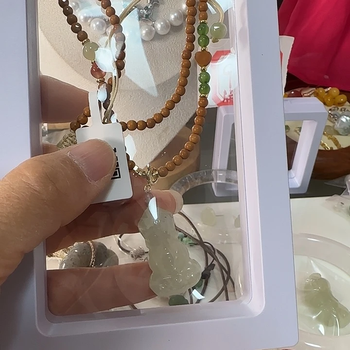 和田玉未镶嵌颈饰31左右佛公设计款正常结构