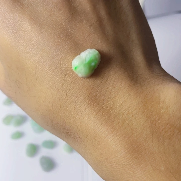 未镶嵌定制翡翠哇*未抛光定制翡翠