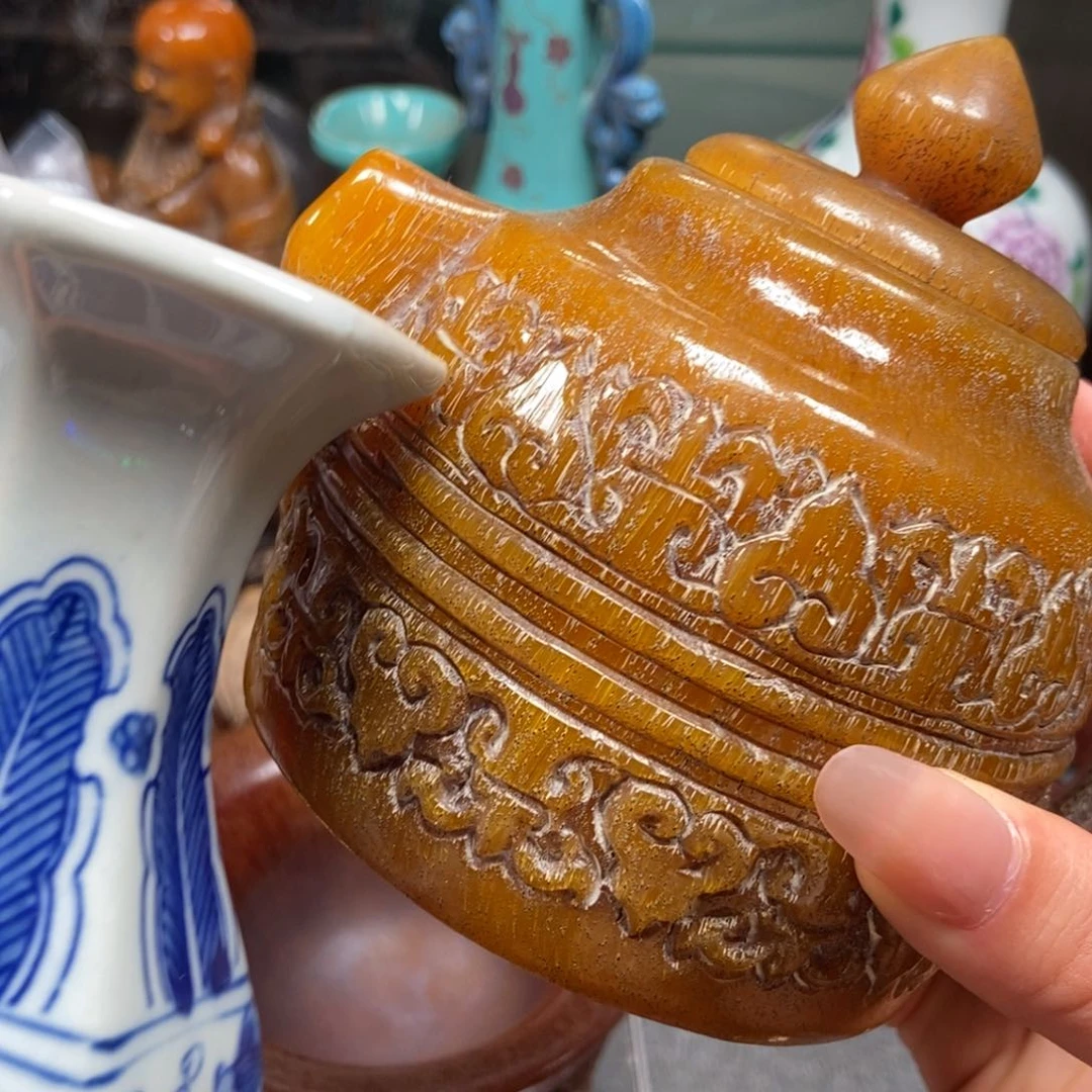 主播节目主持人和主持人的工作人员