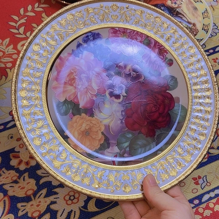 瓷片瑕疵2只……………………………………