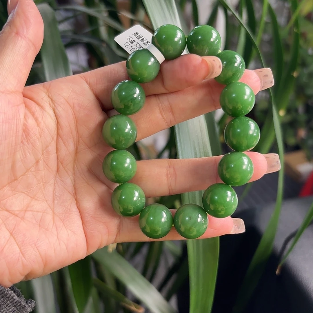 和田玉未镶嵌手串辣阳绿卡16