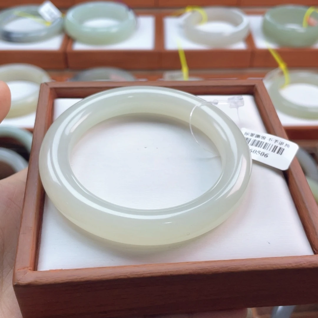 【闪购商品】未镶嵌手镯和田玉链接71。56/57