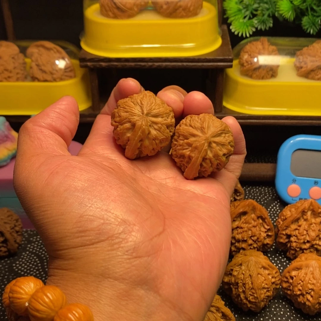 吊坠文玩核桃宫灯异形38