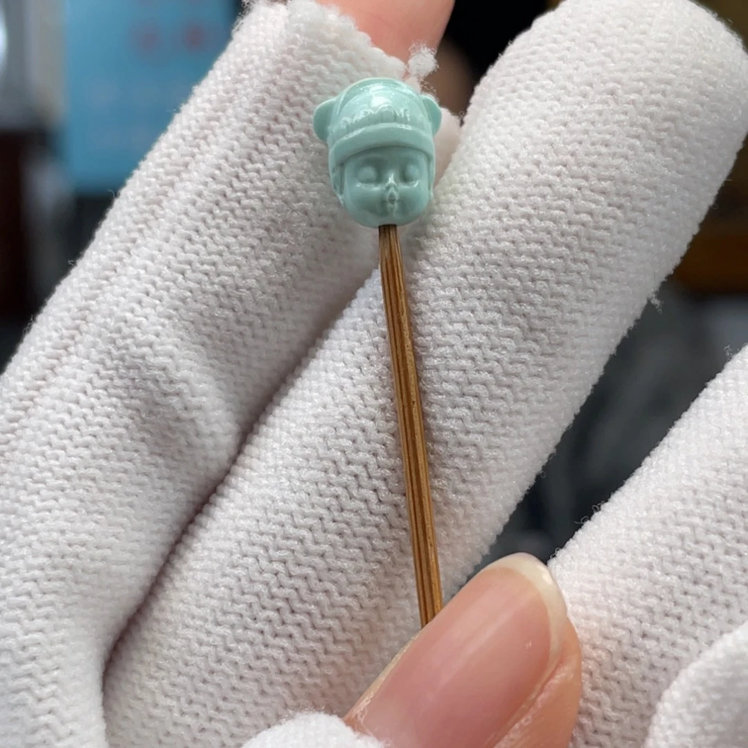 绿松石未镶嵌挂件