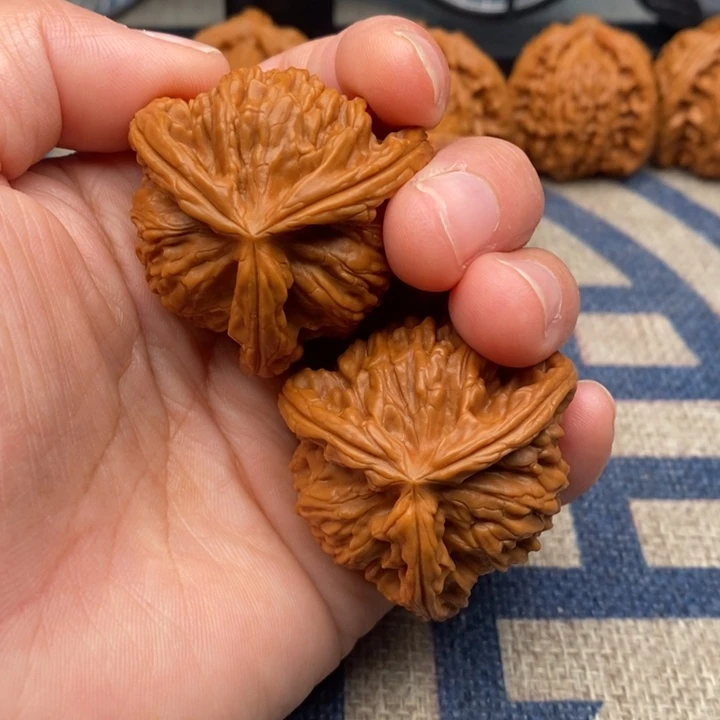 吊坠文玩核桃少*游三棱