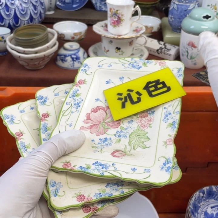 他家瓷器真美…开播了