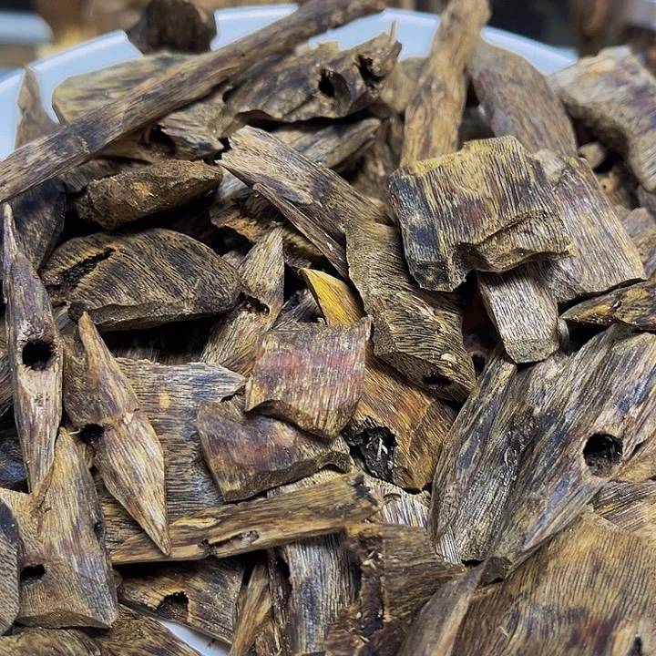 沉香碎屑沉香乌身圆叶100克