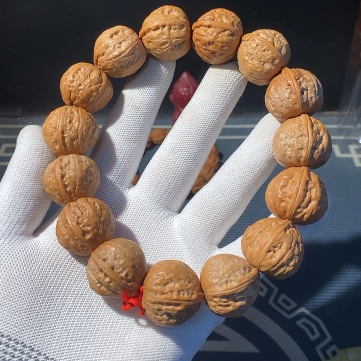 文玩核桃手串……11
