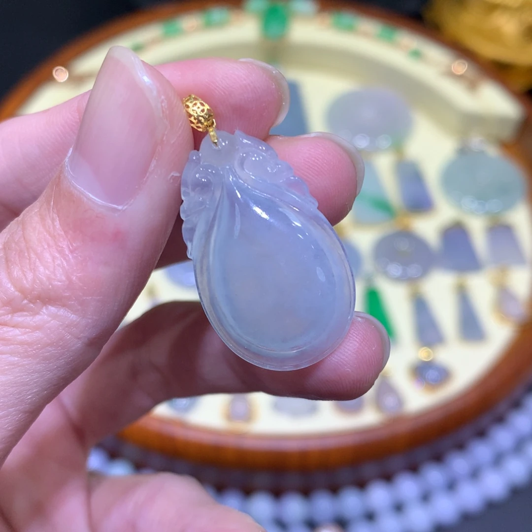 翡翠吊坠(不含链)18K金镶嵌