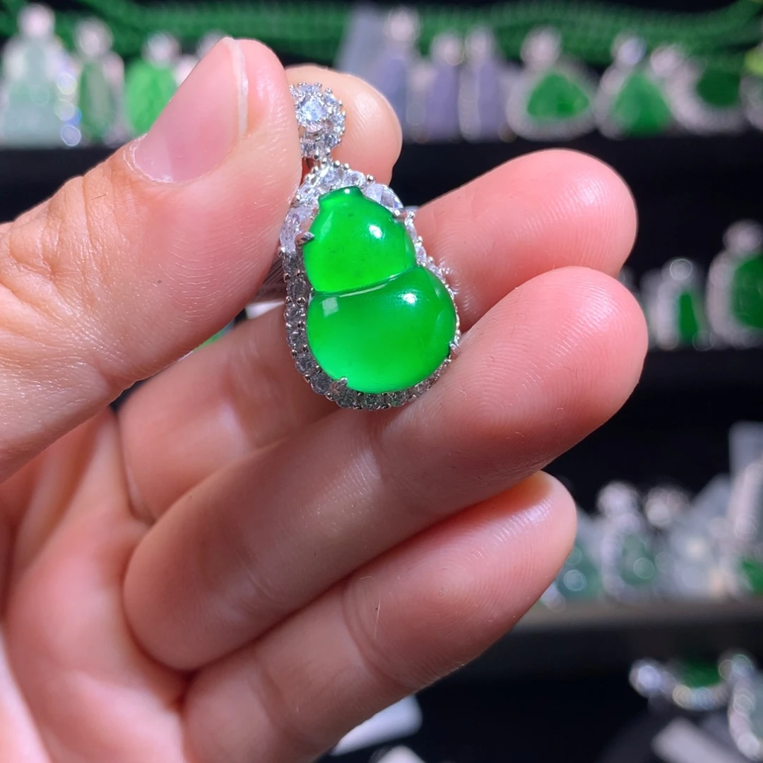 【闪购商品】颈饰银S925镶嵌翡翠单***生天然翡翠