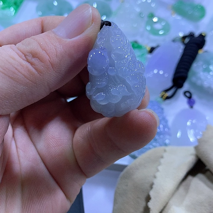 颈饰未镶嵌翡翠天然翡翠A货吊坠