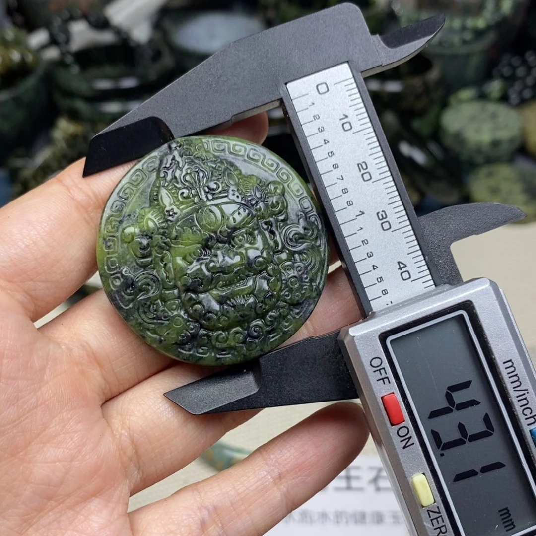 蛇纹石玉未镶嵌颈饰高冰药王石黄财神