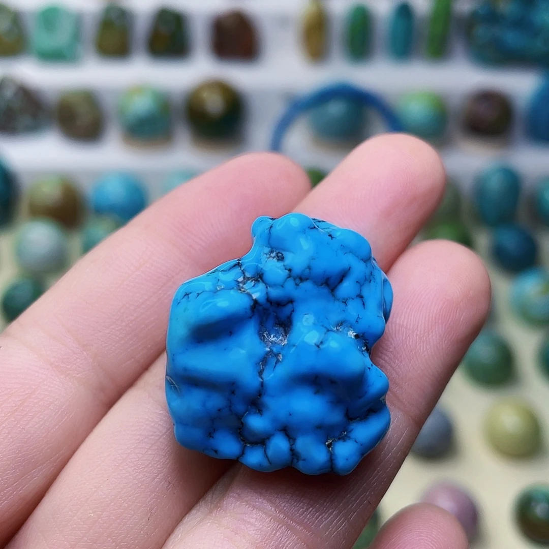 绿松石未镶嵌颈饰