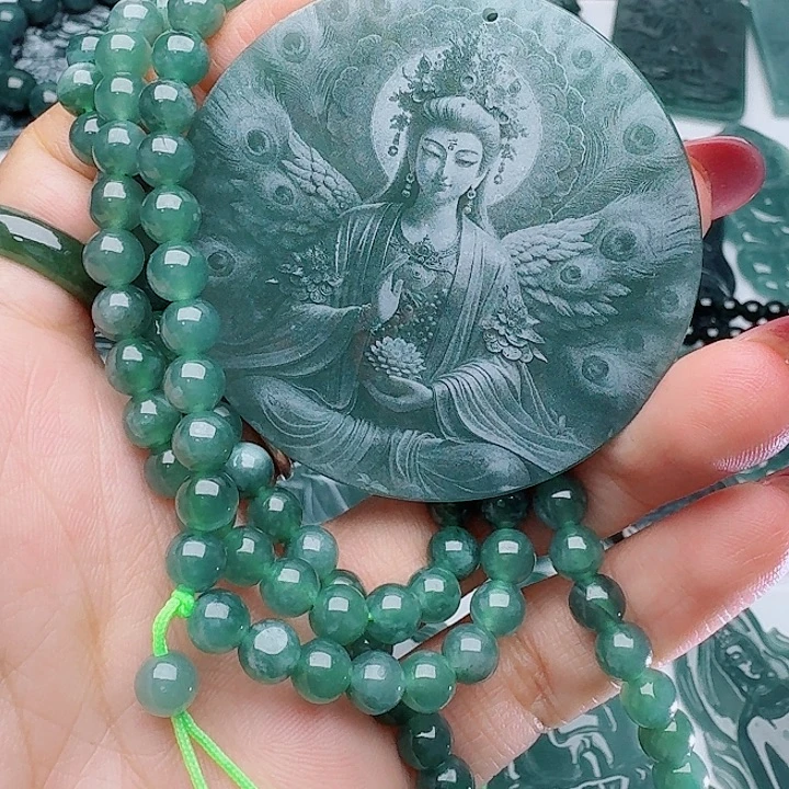 翡翠未镶嵌颈饰天然的A货翡翠多样性发其一