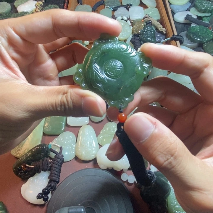 和田玉未镶嵌珠宝奇石