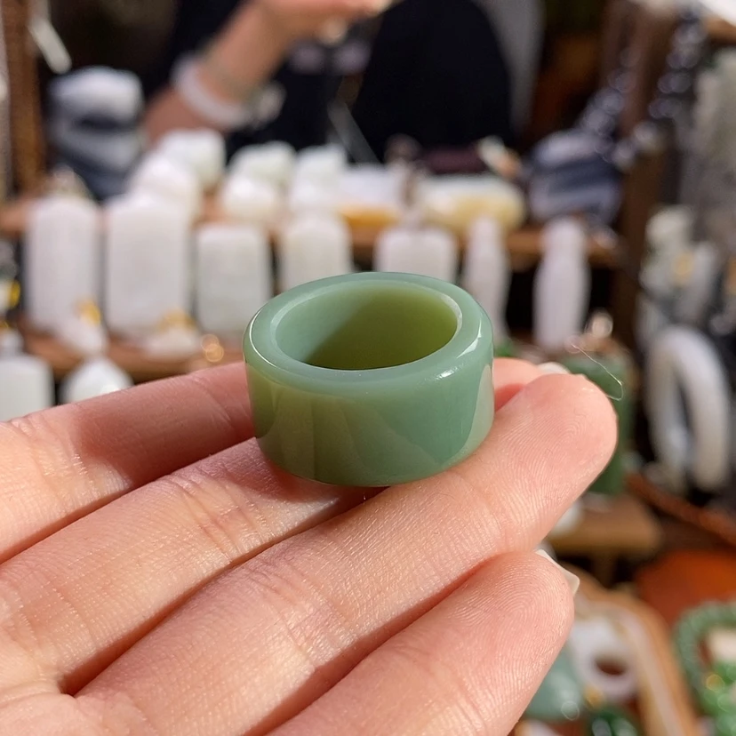 【闪购商品】吊坠(不含链)未镶嵌和田玉戒指15圈口