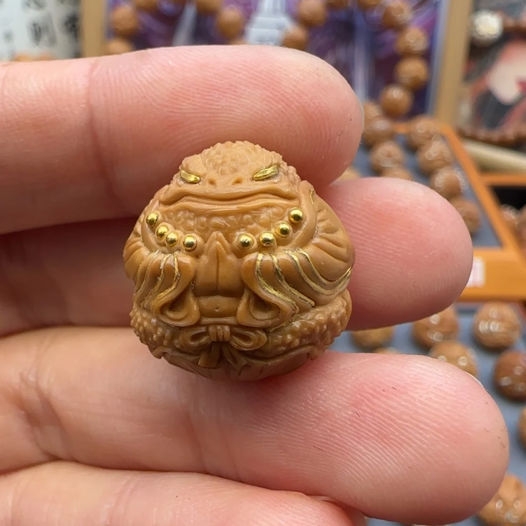 猴头核桃吊坠拜佛金蟾