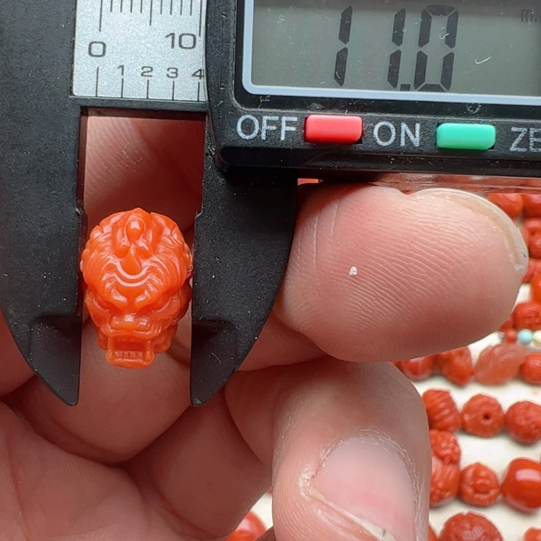 南红玛瑙配饰未镶嵌