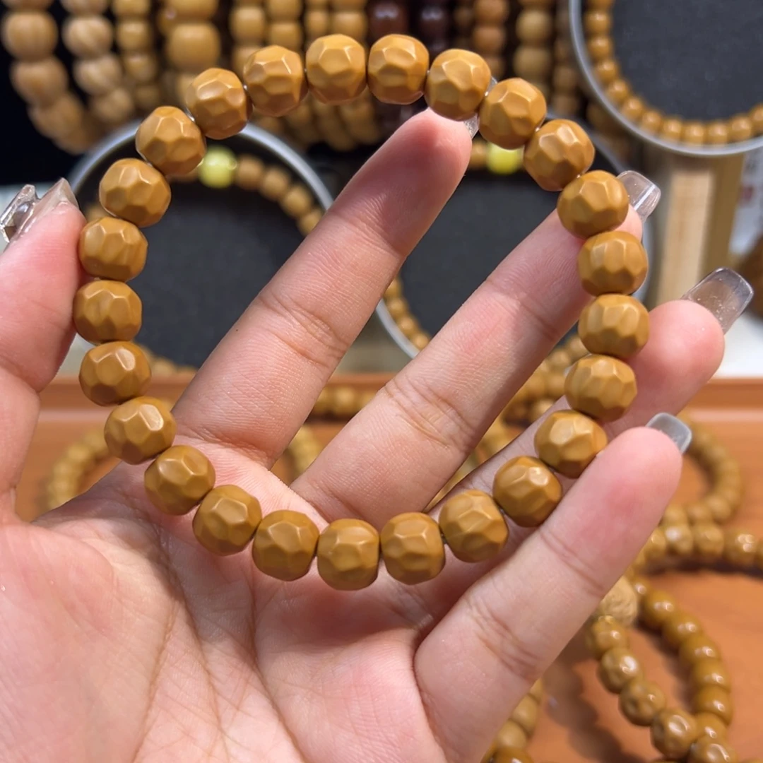 吊坠猴头核桃微瑕亮面黑金无相全品无暇