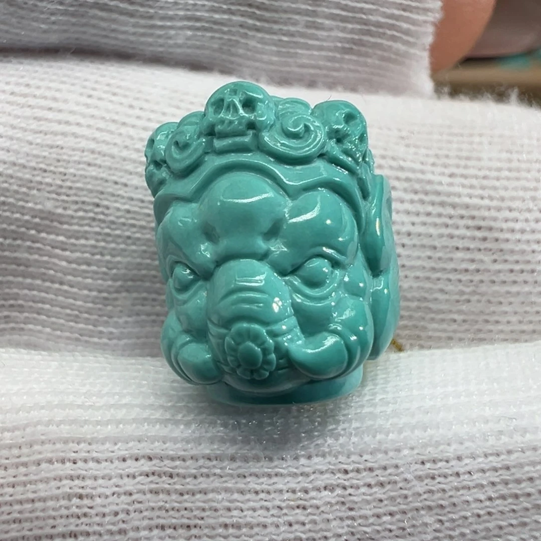 绿松石配饰未镶嵌