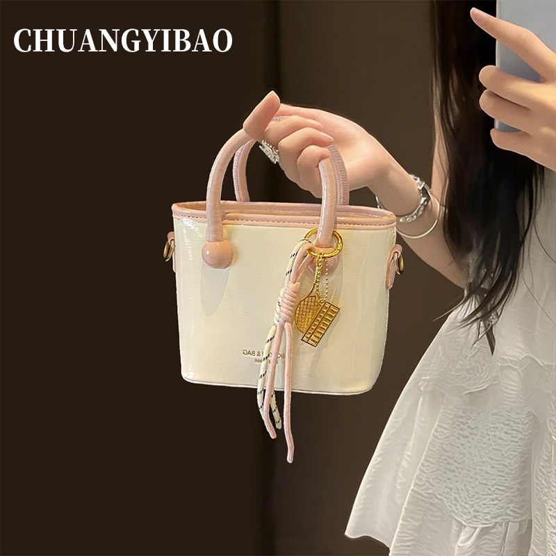 菜篮子手提小包包女2025新款潮时尚简约通勤水桶包夏季百搭斜挎包