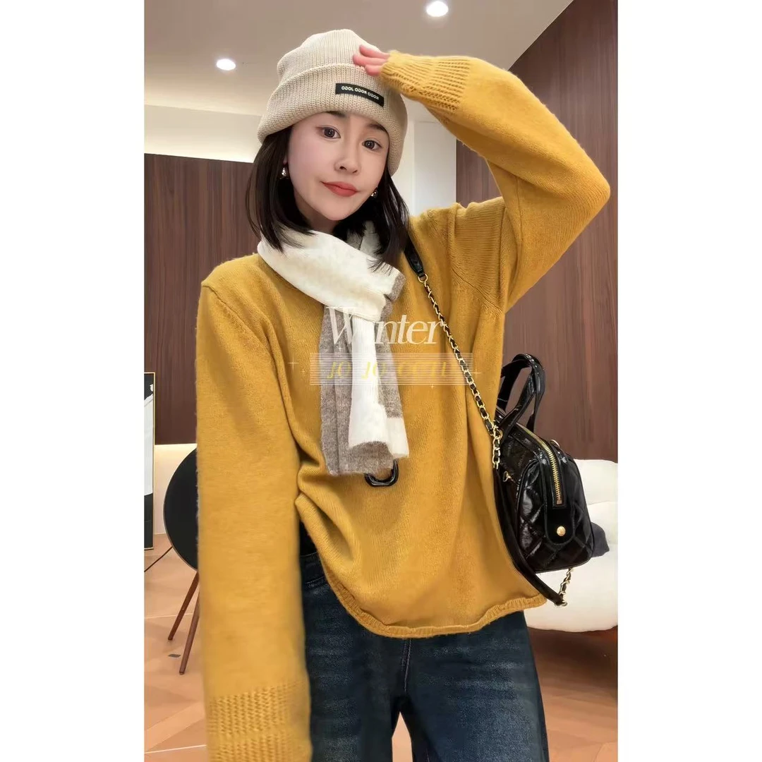 玖玖 2025秋冬新款小众设计极简风针织V领打底衫 2510C7095