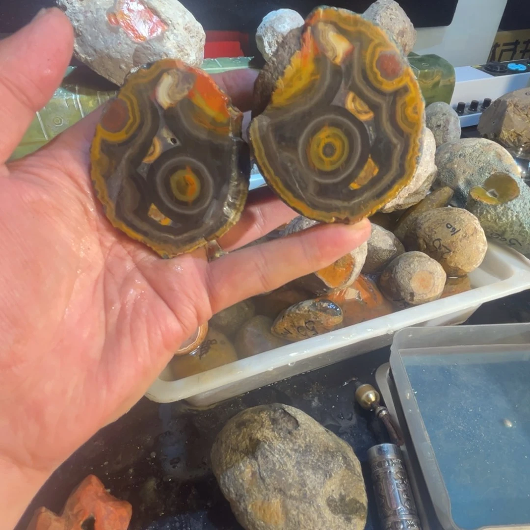 玛瑙/玉髓战国红玛瑙原石未镶嵌