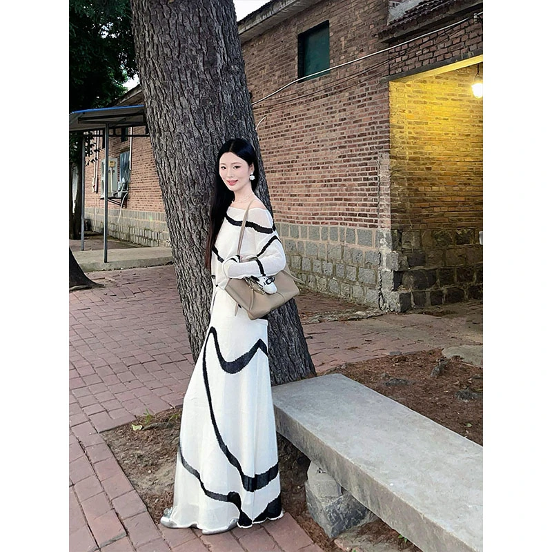 INS CEC高级感条纹罩衫上衣女秋季新款高腰显瘦半身裙时尚套装