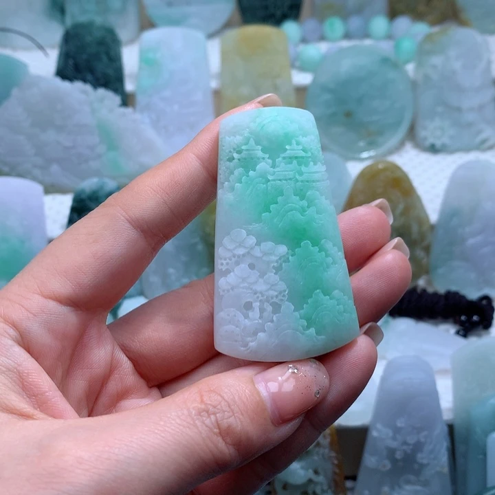 定制翡翠未镶嵌山水