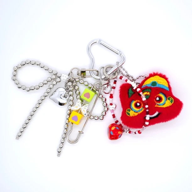 2月新品！王甜心挂饰包挂《大可爱》荣誉出品