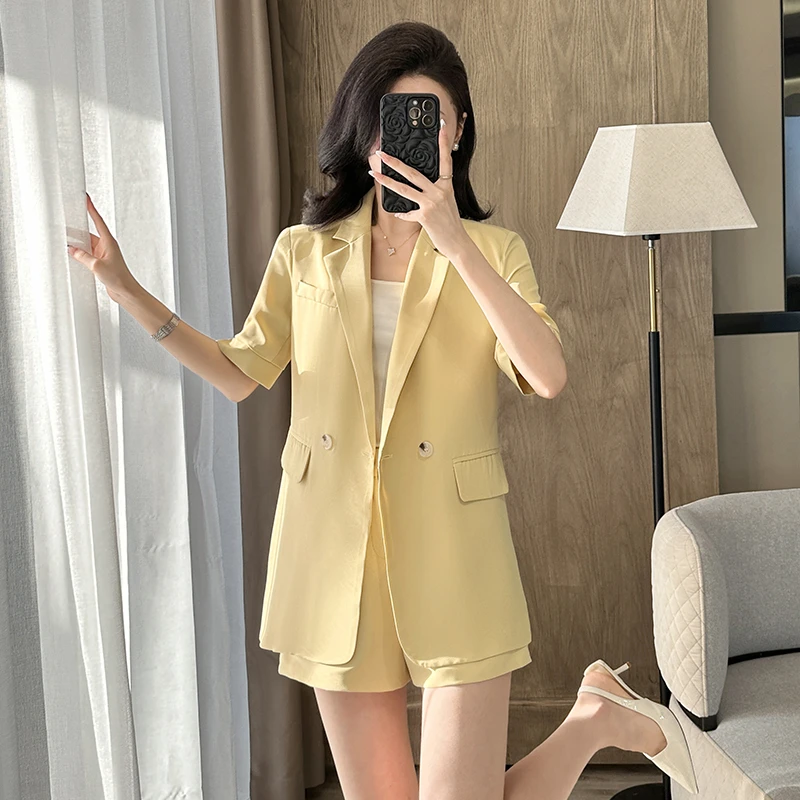 黄色短袖西装套装女夏季薄款2025新款高级感气质休闲西服短裤套装