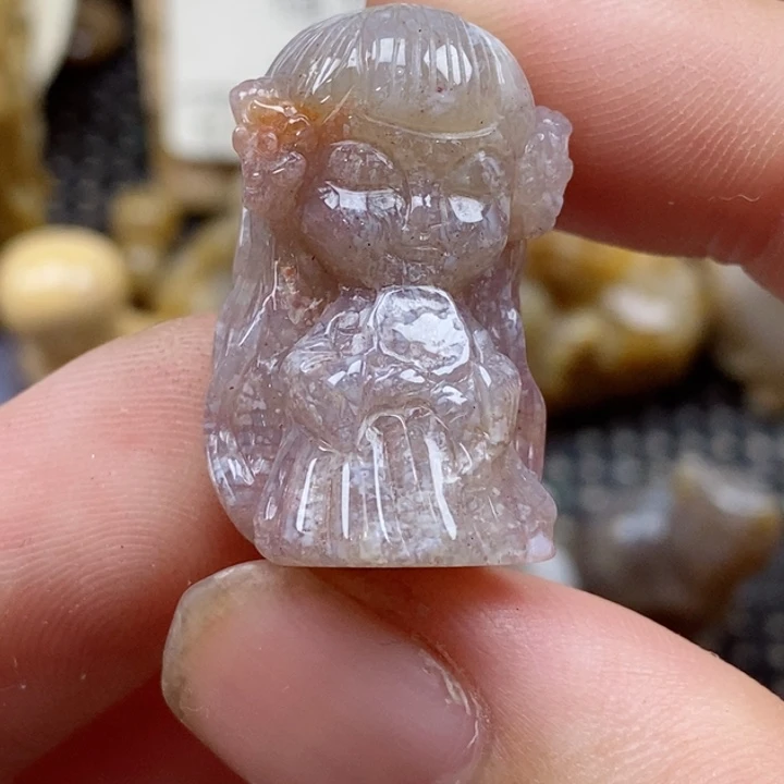 颈饰未镶嵌硅化珊瑚（珊瑚玉）