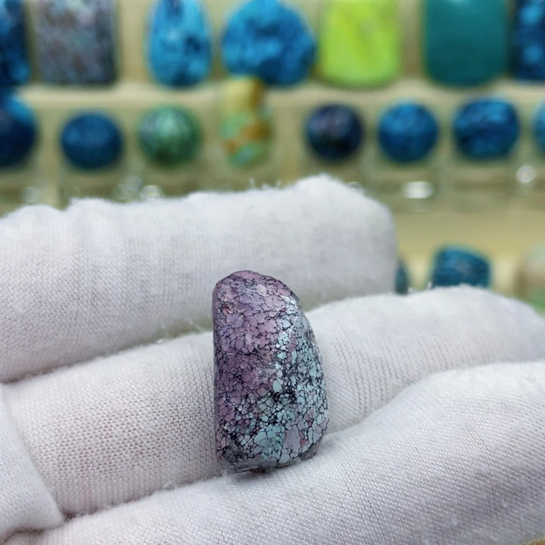 未镶嵌绿松石颈饰