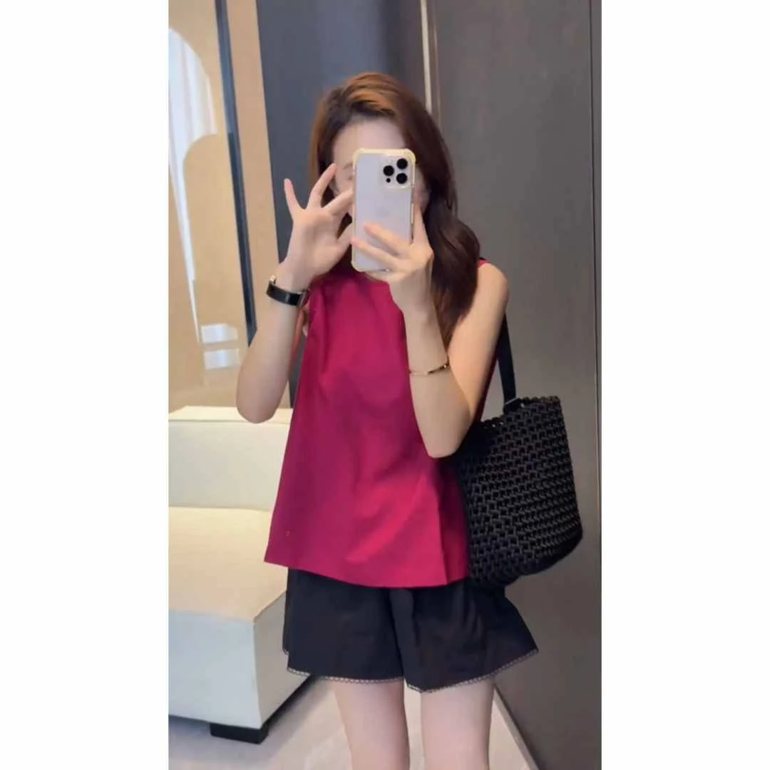 MARIE.COCO洋气多巴胺玫红色无袖衬衫娃娃衫上衣搭配花边短裤套装