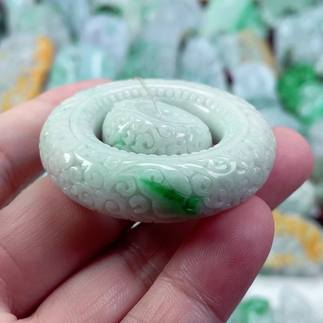 翡翠未镶嵌吊坠(不含链)