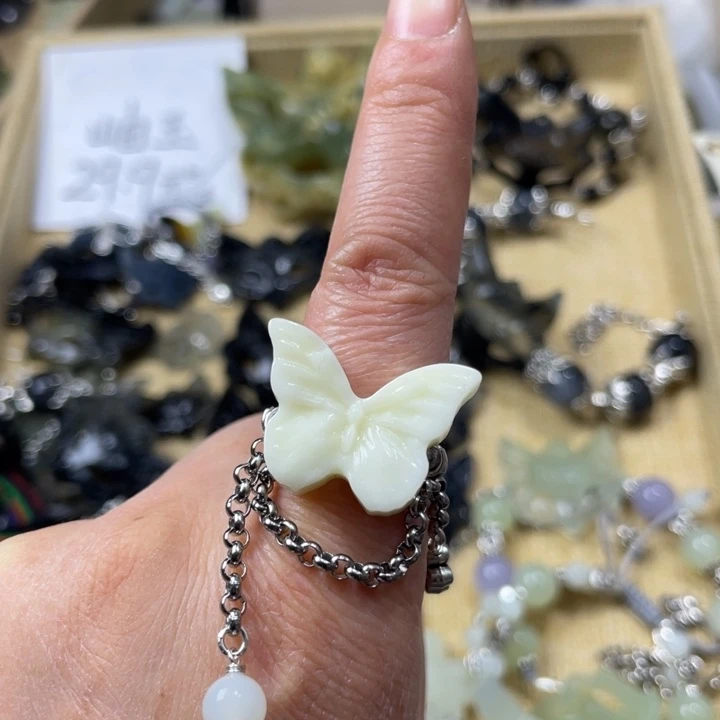 蛇纹石玉合金颈饰