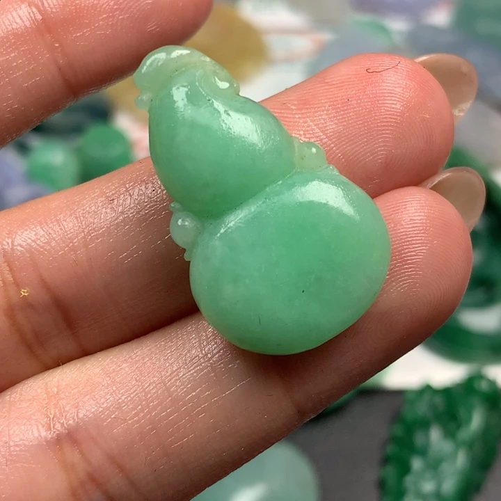 未镶嵌定制翡翠翡翠