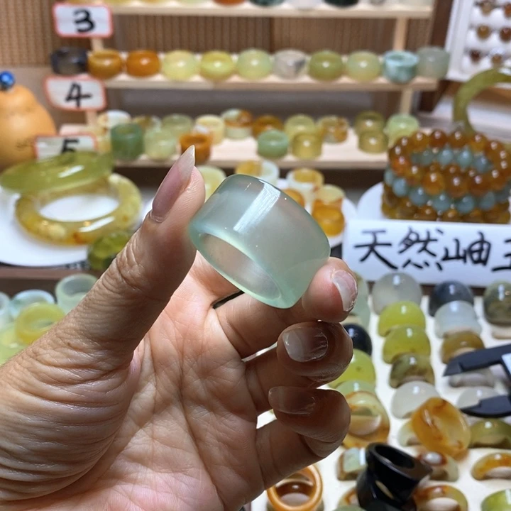 勇***9岫玉未镶嵌戒圈岫玉精品指环内径 22.5