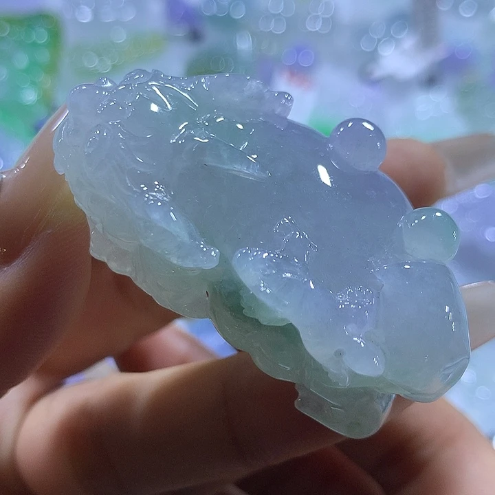 翡翠未镶嵌颈饰天然翡翠A货吊坠