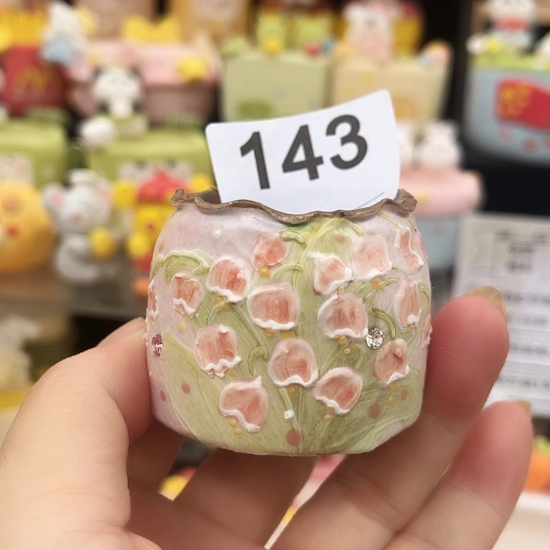 143。        浮雕手绘盆