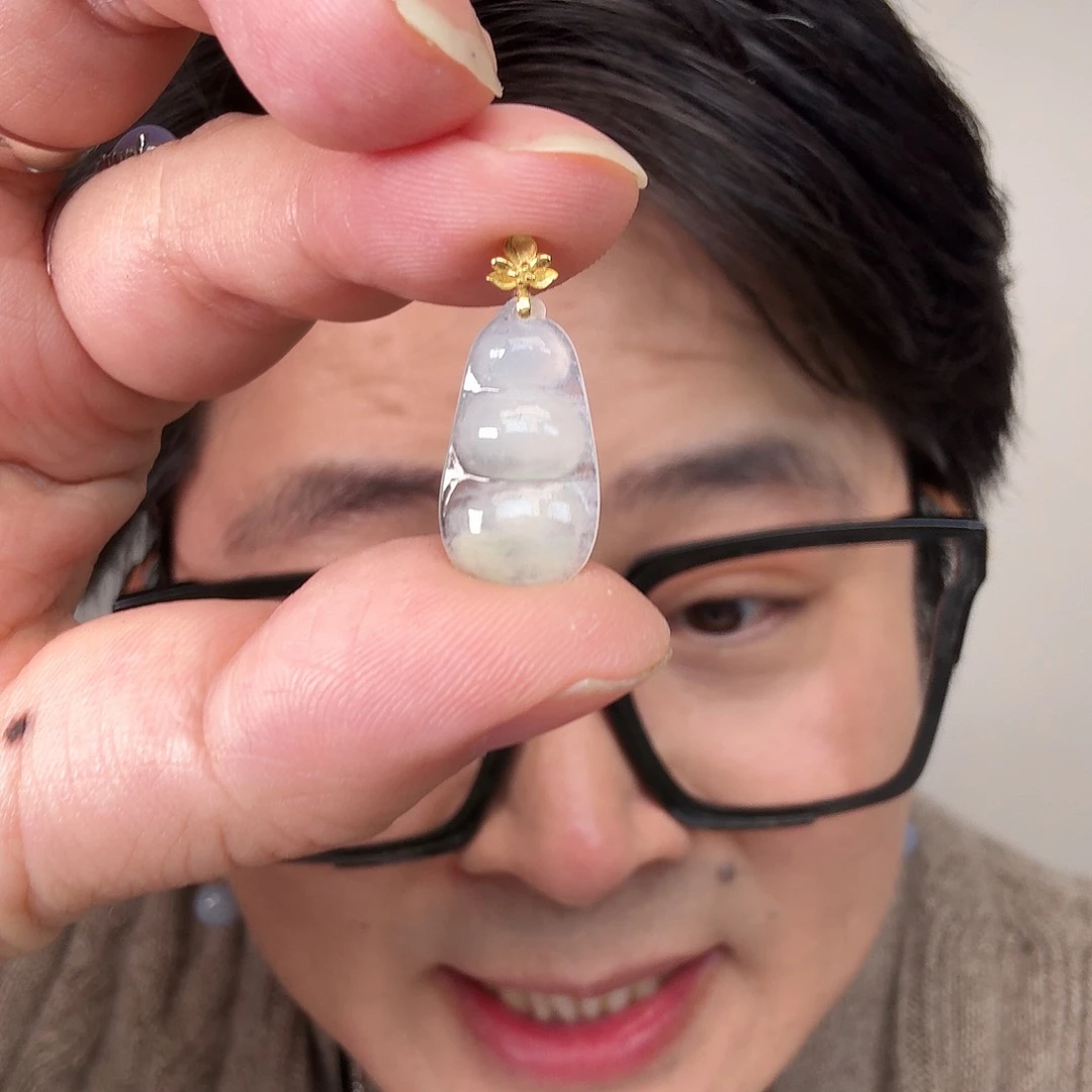 翡翠18K金镶嵌颈饰一件