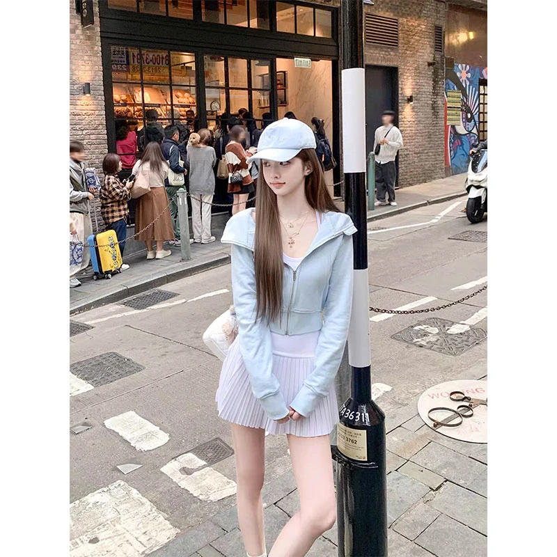 【美女舒适区】chic网红少女感减龄短款显瘦拉链卫衣女配高腰百褶裙