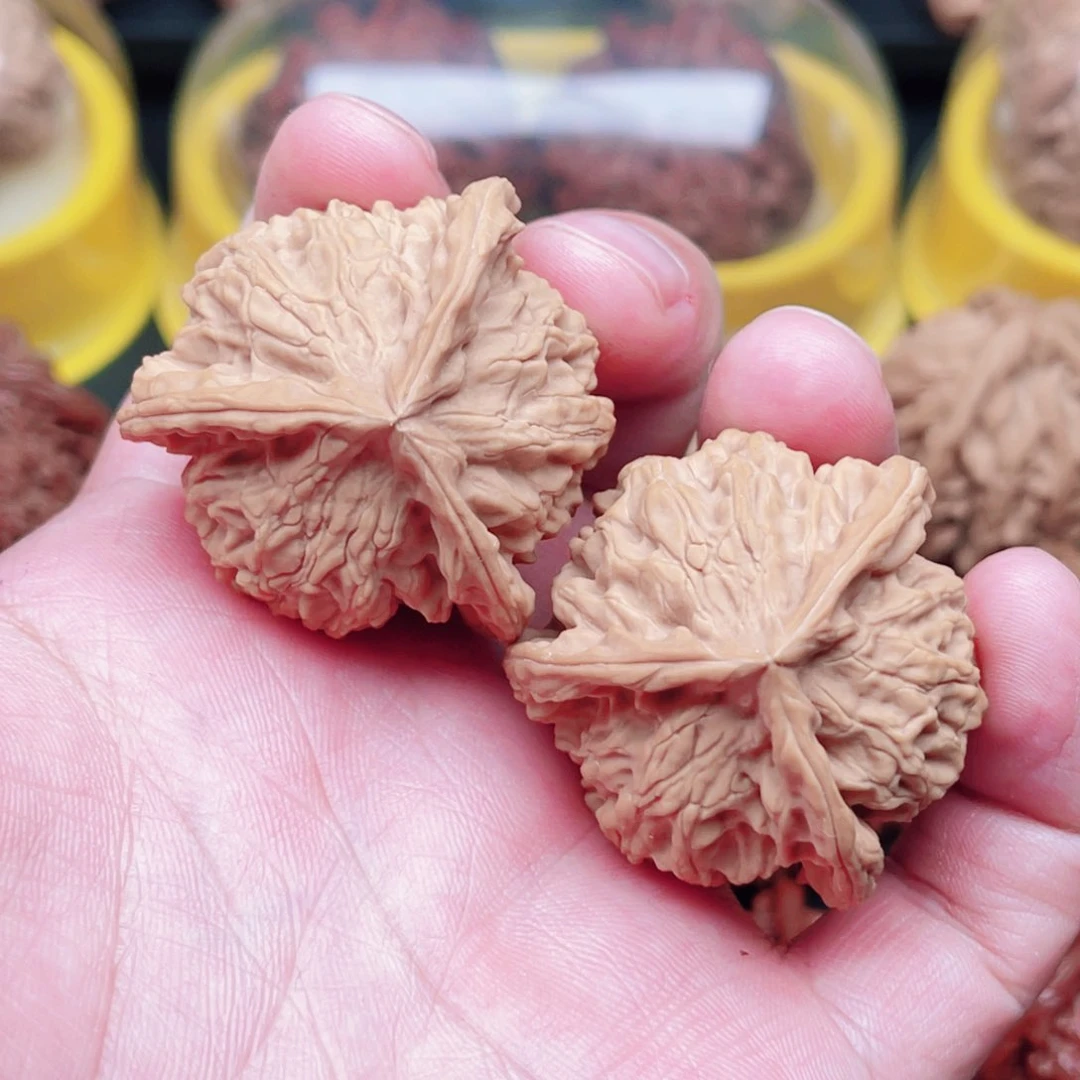 文玩核桃把件盘山三棱奔38×37×37