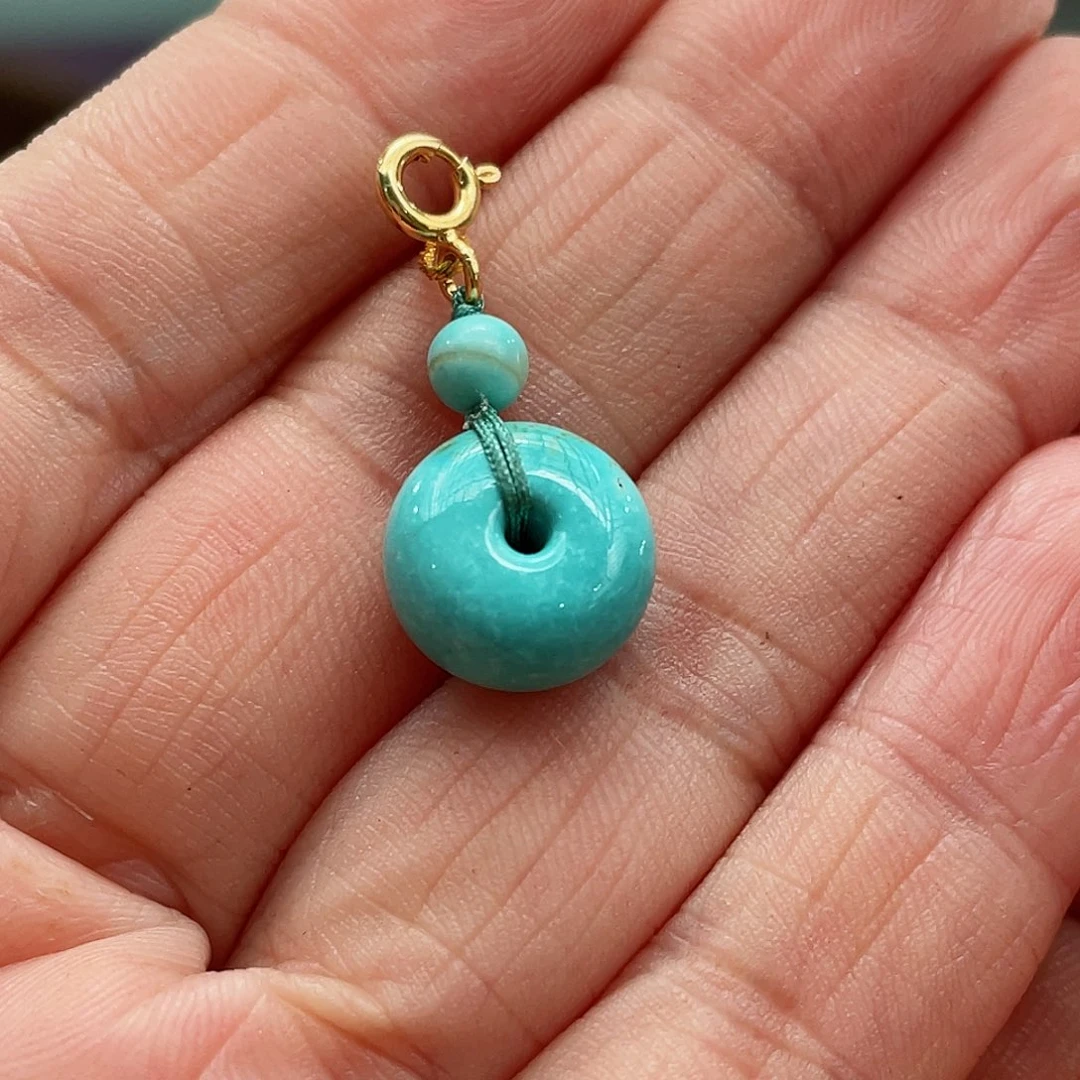 绿松石颈饰未镶嵌