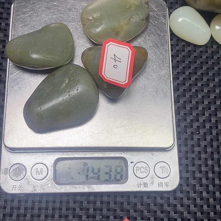 和田玉未镶嵌珠宝奇石40